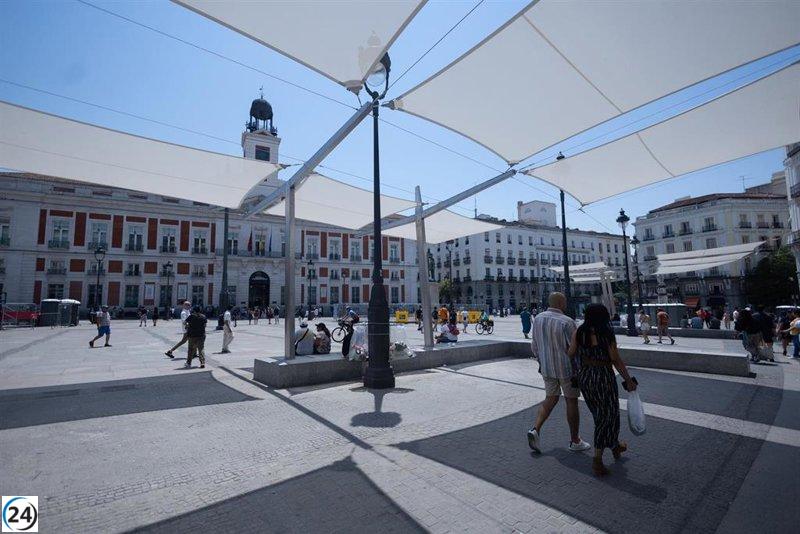 El Ayuntamiento inicia la retirada de los toldos de Sol por 200.000 euros, costo también de su futura reinstalación.
