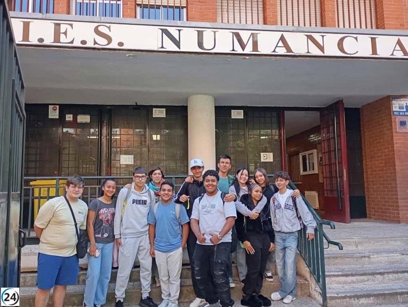 Regresan los viajes de fin de curso tras 15 años gracias a la iniciativa de un docente en Vallecas.