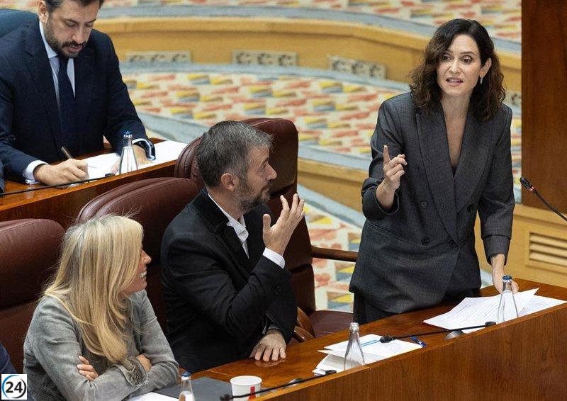 Ayuso critica al PSOE por su enfoque divisivo y propone una placa en Ferraz que dice: