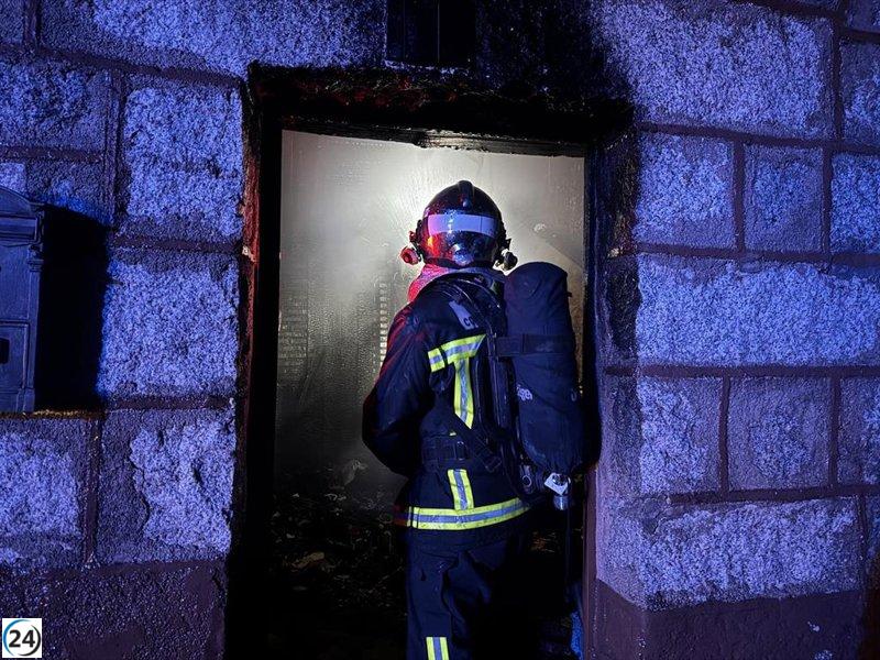 Incendio en la chimenea de una casa en Bustarviejo, sin heridos y bajo control.