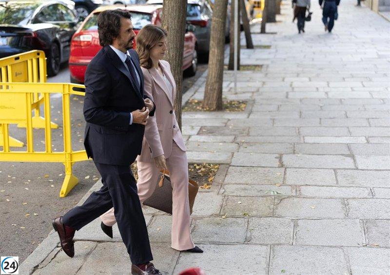 El prometido de Díaz Ayuso critica al fiscal general por difamación: 