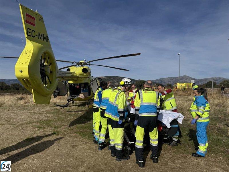 Hombre se encuentra en estado crítico tras accidente con herramienta de jardinería en Collado Villalba.