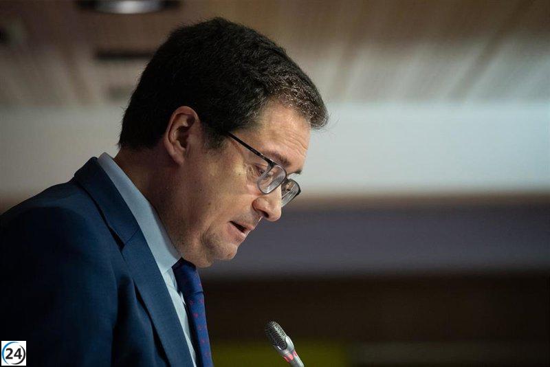 Óscar López reprocha a jueces por su alineación con Aznar y su rechazo a la legitimidad del Gobierno.