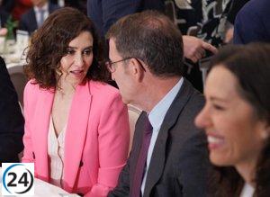 Ayuso podría incorporar miembros de CS en el equipo de Almeida en medio de negociaciones.