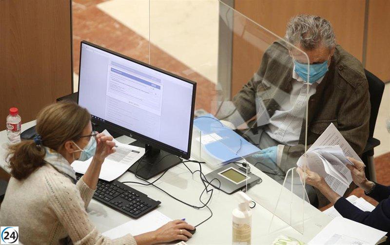 Hacienda devuelve cifra millonaria a contribuyentes madrileños en Campaña de la Renta.
