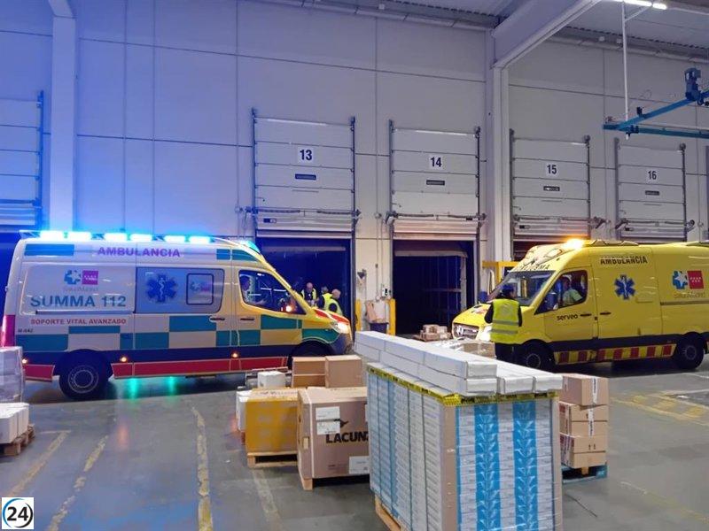 Hombre de 38 años sufre grave accidente laboral en Villaverde al ser golpeado por camión.