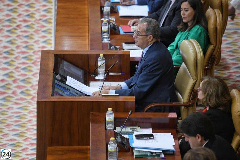 Presidente de la Asamblea de Madrid comienza consultas para definir fecha de investidura.