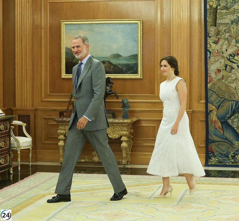 Ayuso comunica al Rey que Madrid, por su deber histórico para con España, se enfocará en fomentar la convivencia.
