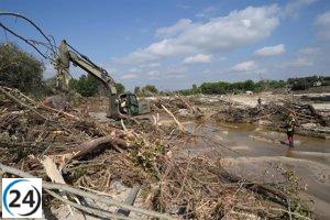 La Comunidad realiza una importante limpieza de calles y retira toneladas de lodo tras el devastador episodio de DANA.