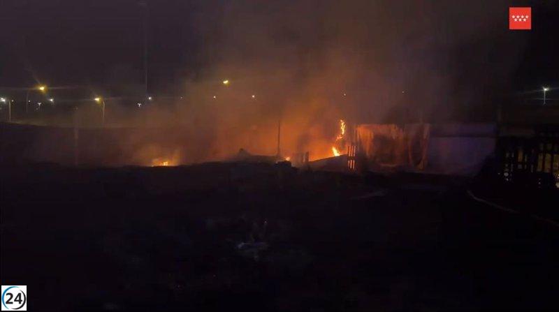 Bomberos evitan tragedia: incendio en chabolas de Leganés controlado oportunamente