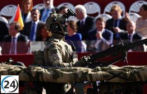 Gran despliegue militar en Madrid para celebrar el desfile del 12 de Octubre con miles de soldados, decenas de aviones y numerosos vehículos.