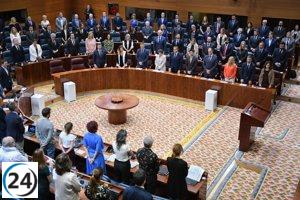 Homenaje a las víctimas del ataque de Hamás sobre Israel tras un acuerdo de última hora en la Asamblea.
