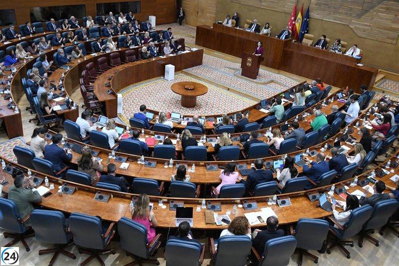 La economía domina el Pleno de la Asamblea del Puente de la Constitución con impuestos y presupuestos.