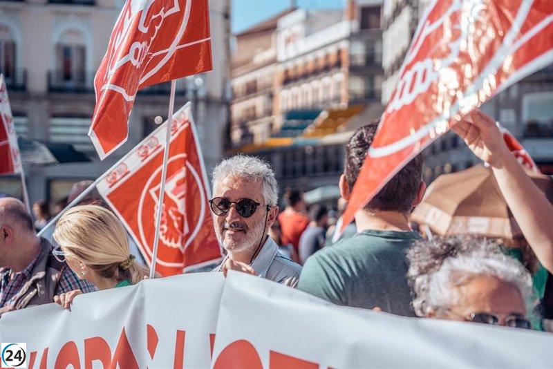 Sindicatos amenazan con huelga si no se disminuye carga lectiva en la educación de Madrid