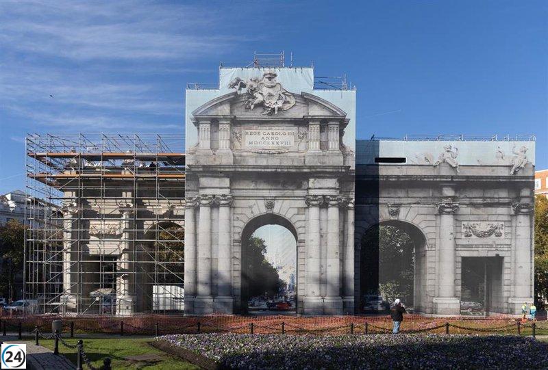 Águilas y halcón defienden Puerta de Alcalá de palomas tras rehabilitación.