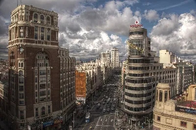 La Gran Vía de Madrid: un paseo por su historia