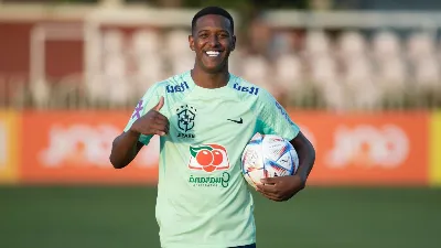 El Real Madrid busca reforzar su defensa