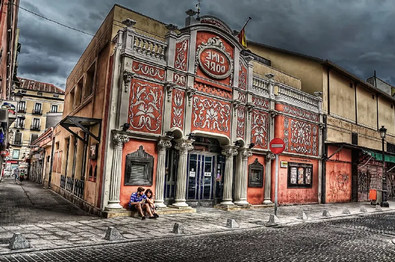 Los secretos ocultos de los callejones de Madrid